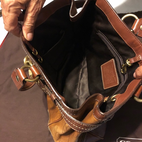 Coach Bag - Picture 3 of 3